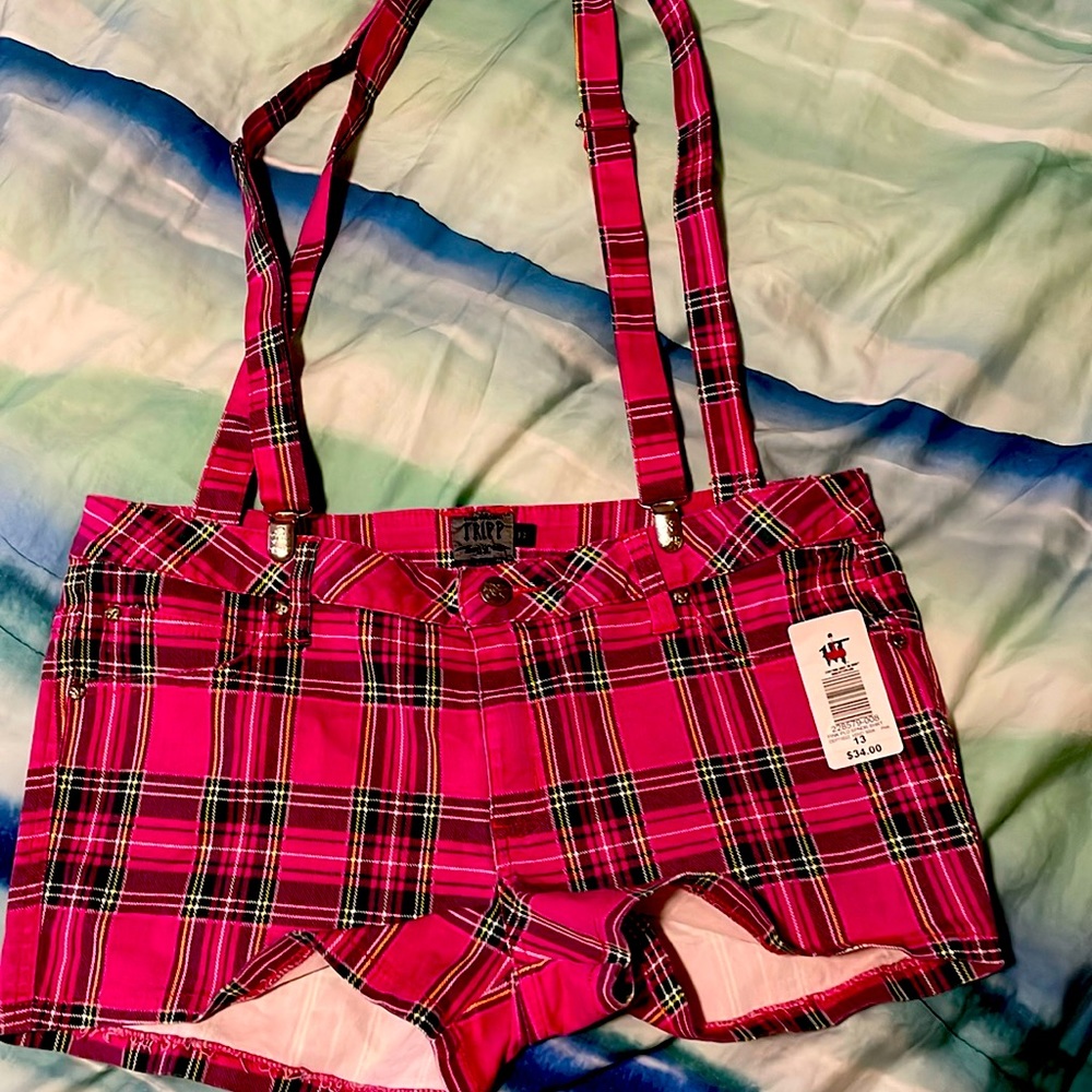 Hot topic shorts